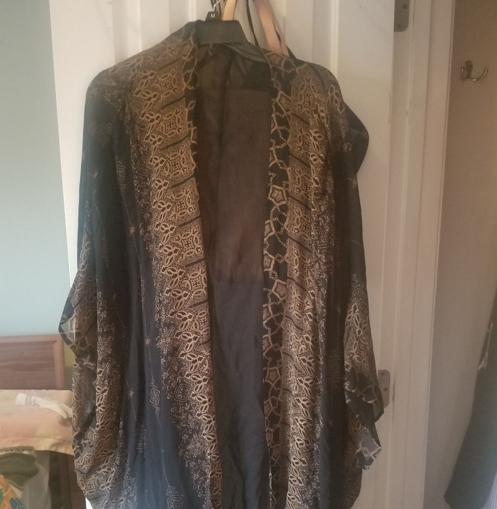 Ecote cape